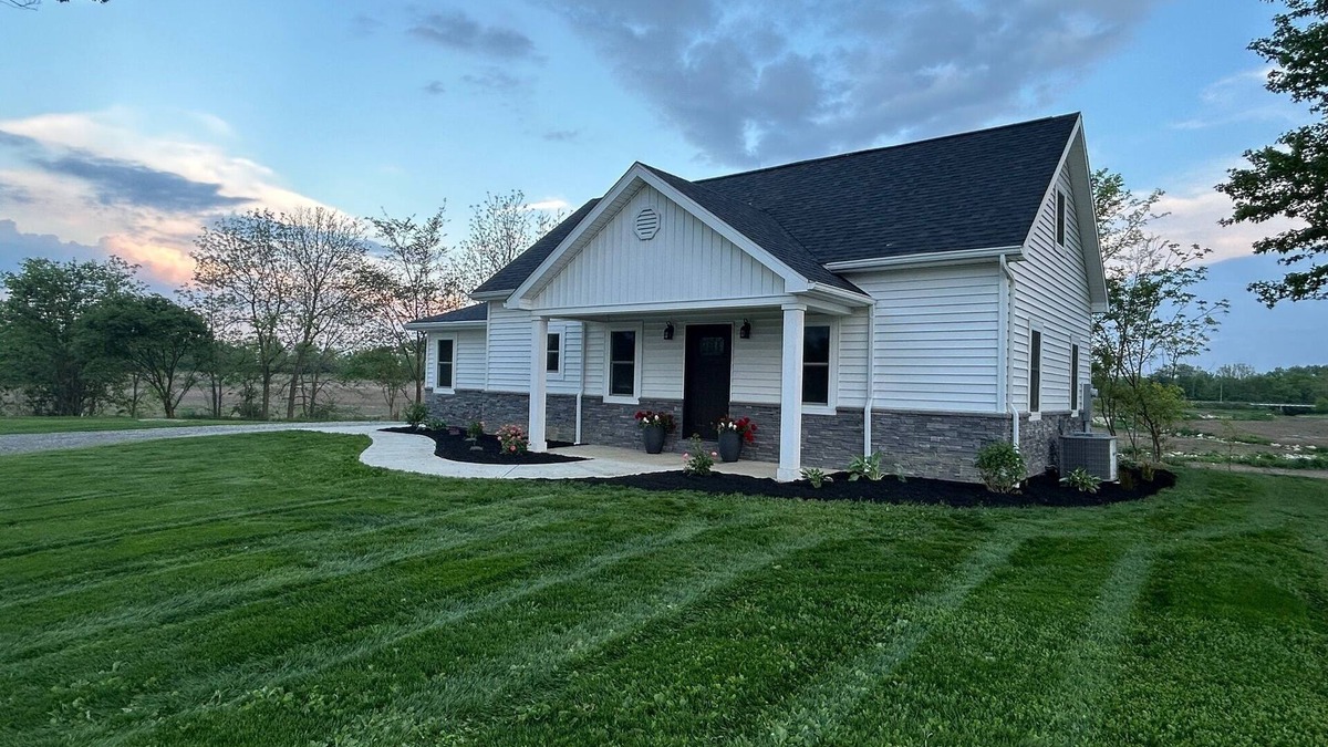 St. Marys House | Koop Creek Home. A charming, quiet country home near St. Mary's and New Bremen.