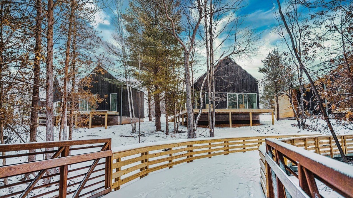 Acme Cabin | KOTI 11 (Two Bedroom) Traverse City's Scandinavian Cabins, vacation home on TART & mins to Traverse