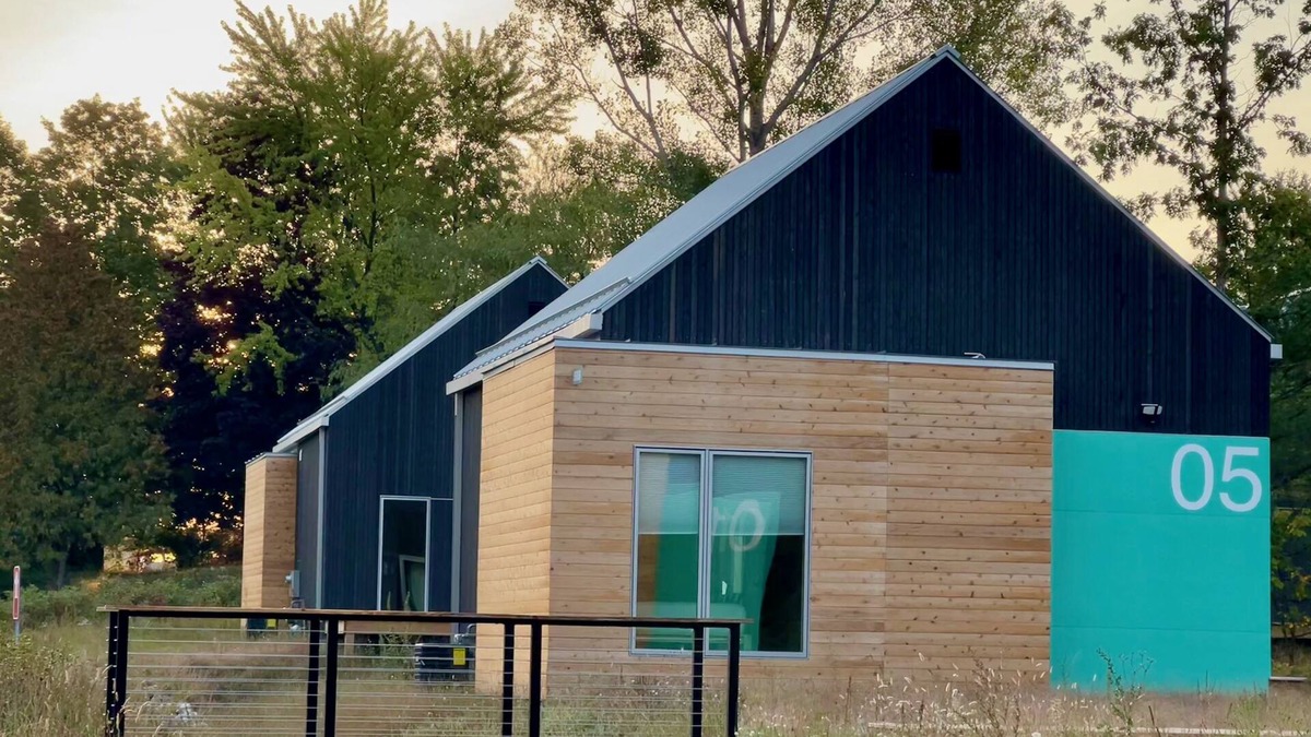 Acme House | KOTI 5 (Two Bedroom) Traverse City's Scandinavian Cabins, vacation home on TART & mins to Traverse C