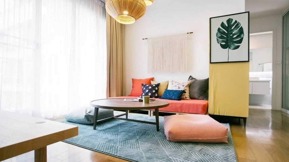 Embassy District Apartment | KOTI 944 Condolette Light Convent