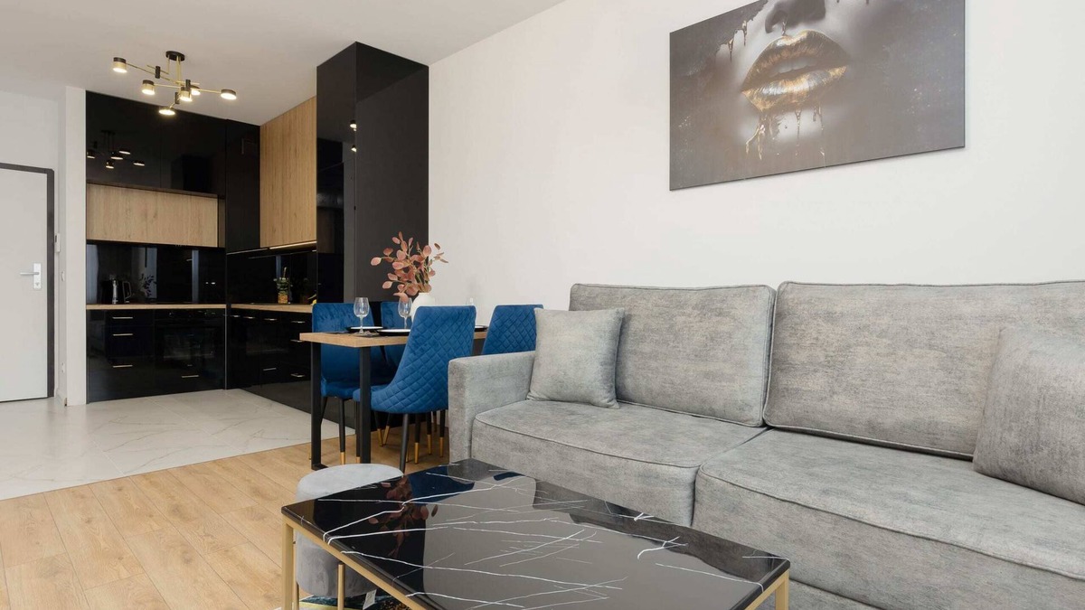 Praga Polnoc Apartment | Kotsisa 8C | Comfortable Apartment | Parking