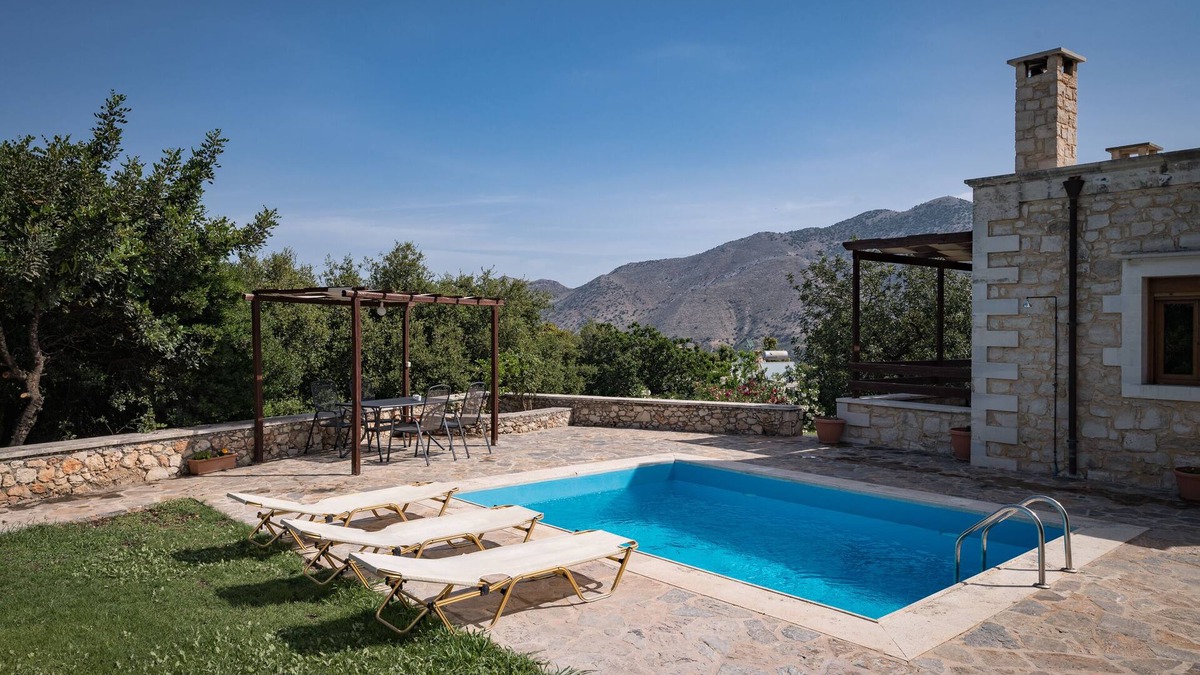 Mylopotamos Villa | Koules Estate-Anemone, with Pool & BBQ, an Agricultural barn for Nature lovers