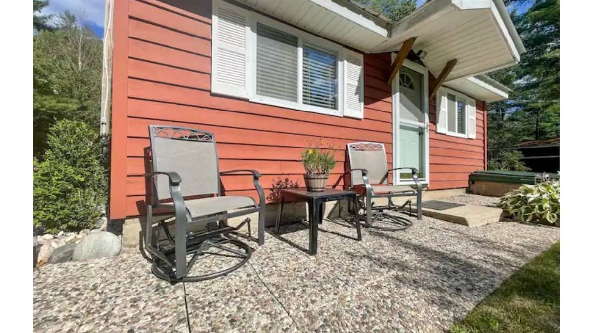 Hillman Cabin | Kozy Kabin in the woods near trails & lakes!