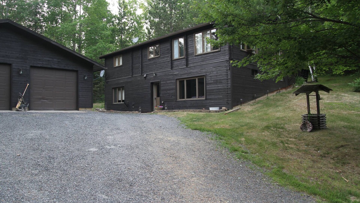 Crane Lake Cabin | Kozy Rustic Knot with water access to Crane Lake