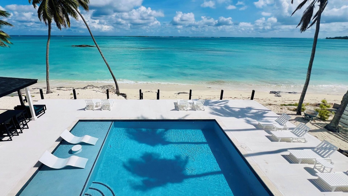 Tar Bay House | KPOW on the Beach - Brand New 5 bedroom Luxury Beachfront House!