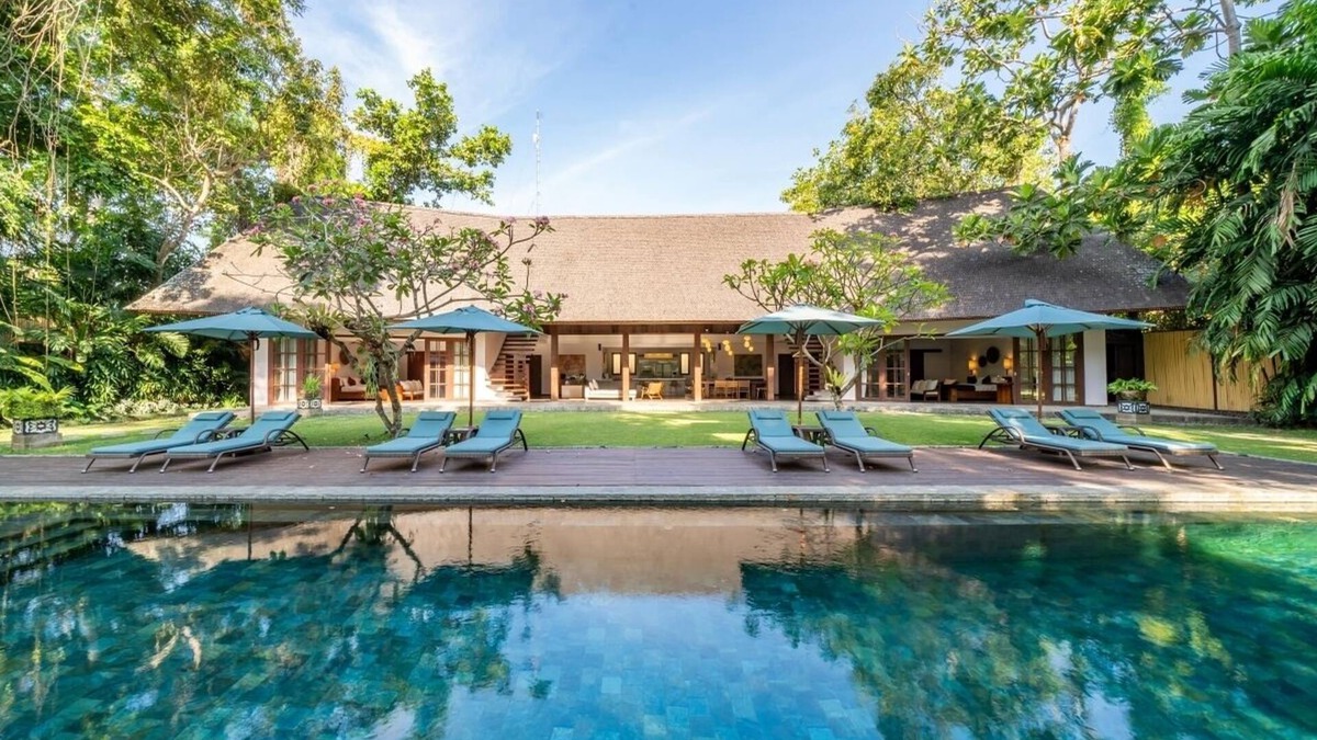 Banjar Semer Villa | KR7001 - 7 Bedroom Villa in Kerobokan