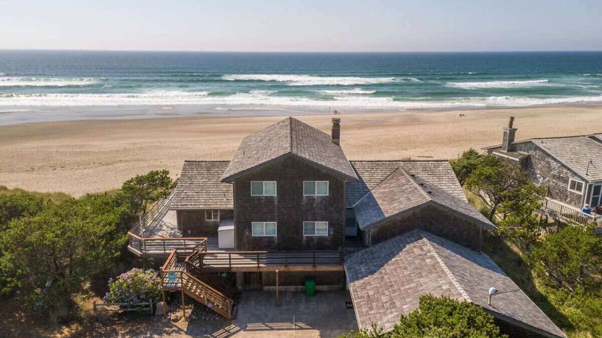 Tierra Del Mar House | Kraken's Candle Beachfront Home