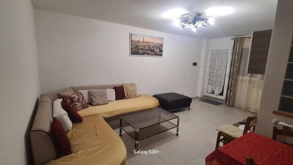 Albano Laziale Apartment | Kristian home