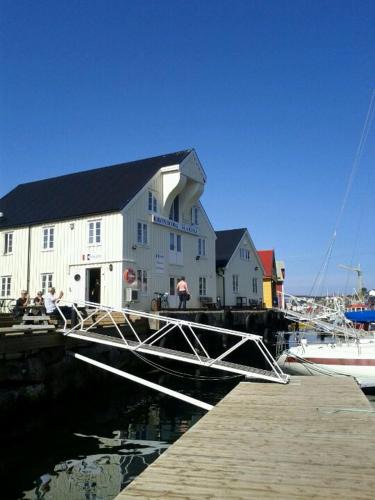 Averoy Municipality House | Kronborg marina