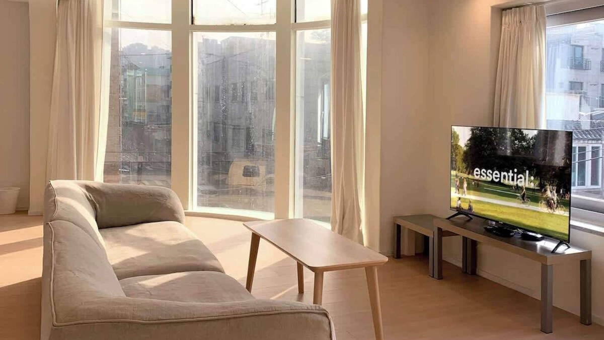 Seongnae-dong Apartment | KSPO, Lotte Tower,Olympic park, Oversized studio
