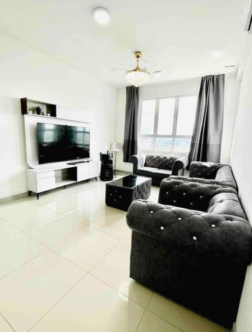 Kampung Tanjung Kapur Apartment | KT CITY HOMESTAY WITH 4 Bedrooms and POOL