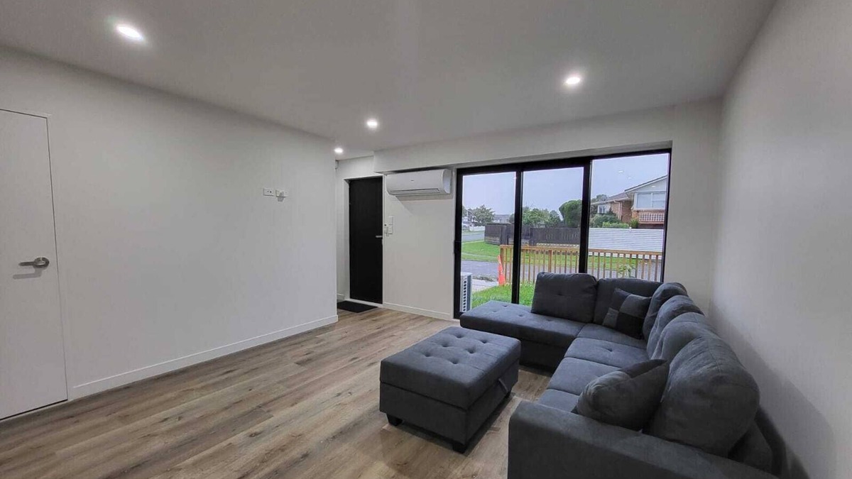 Manurewa House | KTC modern, sleek and cozy house.