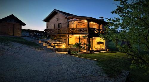 Krasic Ski Chalet | Kuća za odmor Avantura