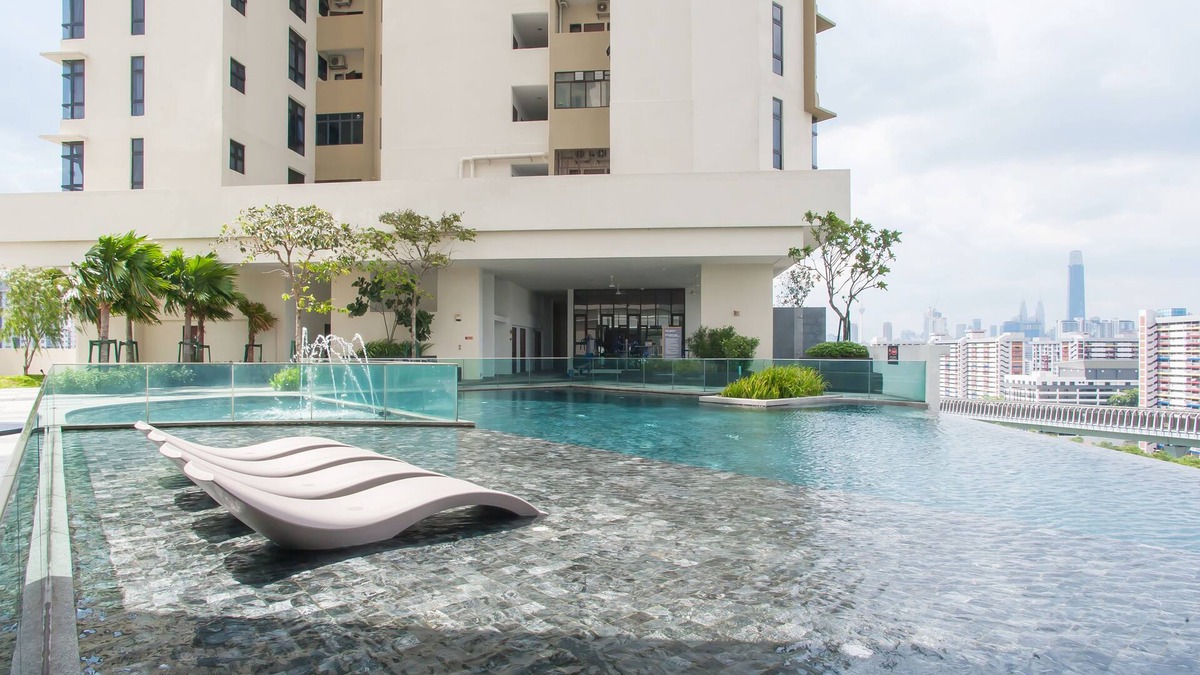 Taman Pertama Apartment | Kuala Lumpur KLCC | Stylish & Comfy | 5★ Location, Netflix, Pool + Gym 02