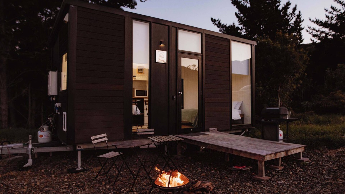 Kuaotunu House | Kuaotunu Cabin 2 by Tiny Away