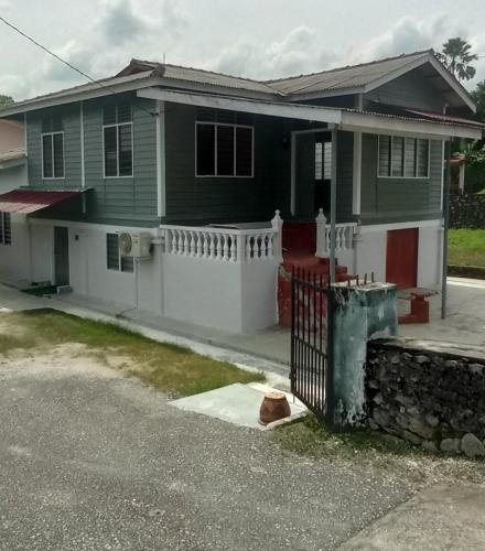 Slim River House | Kurnia Homestay