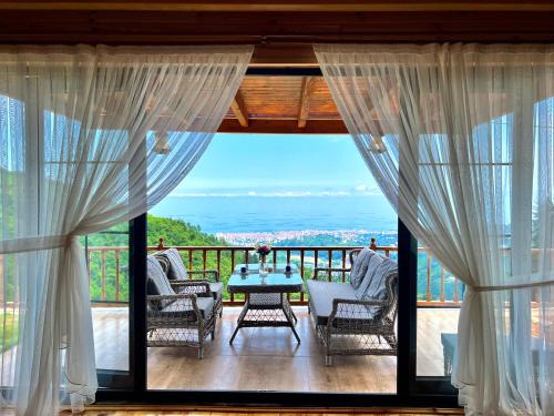 Ardesen Villa | Kutanis Suit Bungalov