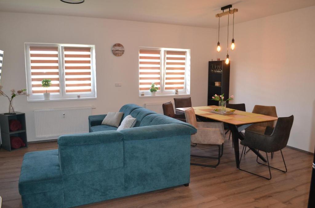 Frymburk Apartment | KVÍTKO