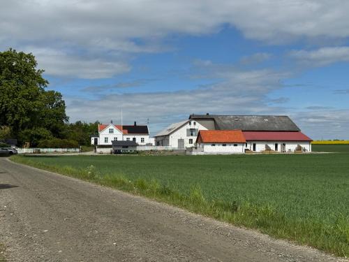 Lilla Beddinge House | Kvarnviks Gård Close to Sea & Charming Country Stay