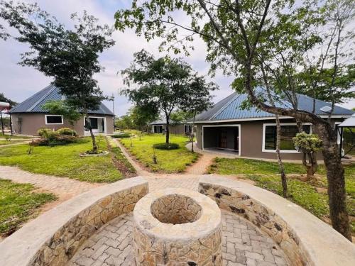 Chirumhanzu Cabin | KwaMahla Village Resort