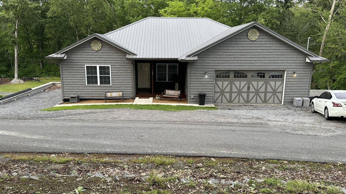 Gilbertsville House | KY Lake House 1 mile from Moors Resort w Boat Slip and Golf Cart -Prime Location