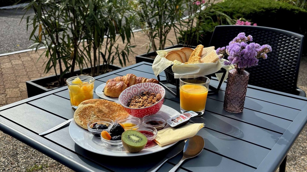 Lormont Hotel | Kyriad Bordeaux- Lormont