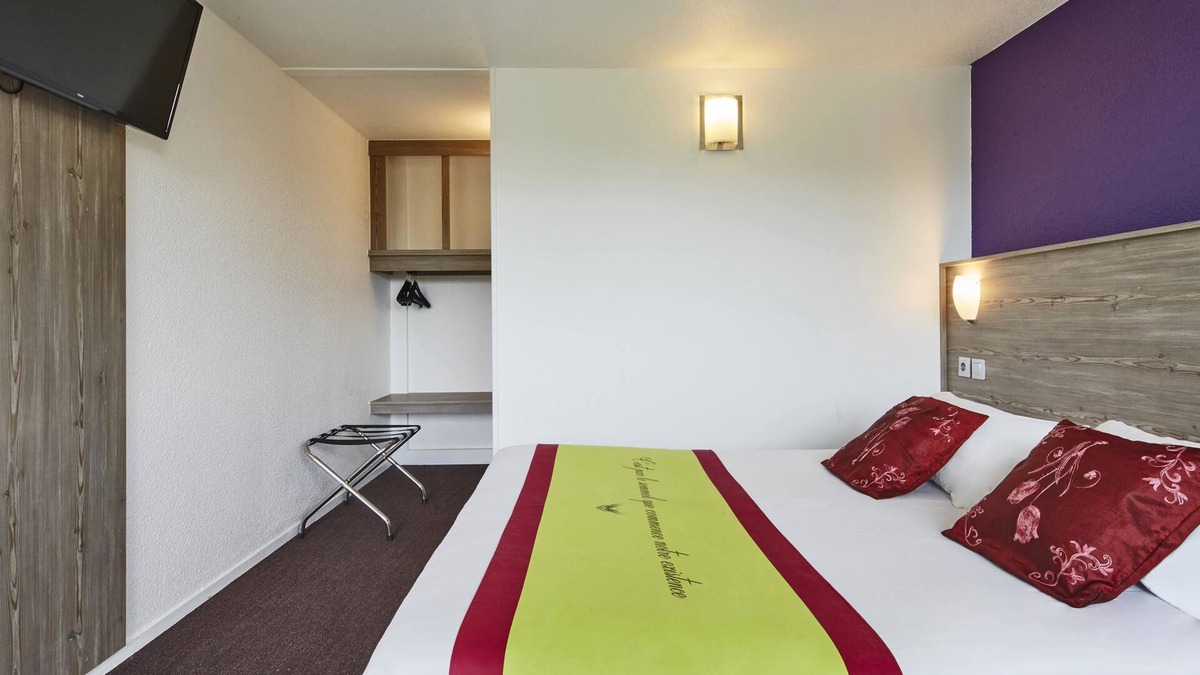 Fontaine-Notre-Dame Hotel | Kyriad Cambrai