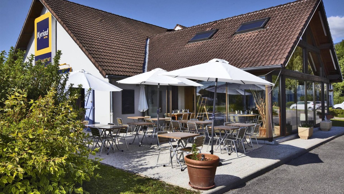 Saint-Genis-Pouilly Hotel | Kyriad Geneve - Saint-Genis-Pouilly