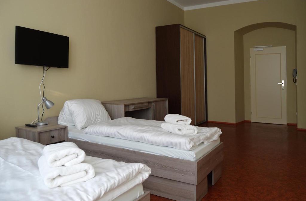 Lazne Kynzvart Hotel | Lázeňský dům Orlík