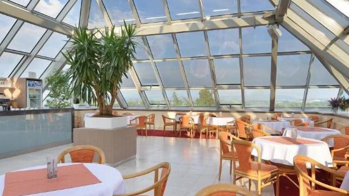 Frantiskovy Lazne Hotel | Lázeňský Hotel Pyramida I
