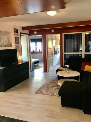Soder Apartment | Lägenhet med 3 sovrum, terass och egen parkering