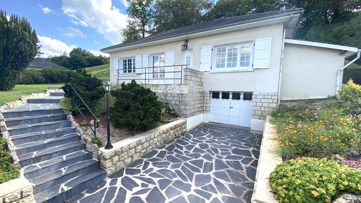 Brieulles-sur-Meuse House | Léchappée Meusienne