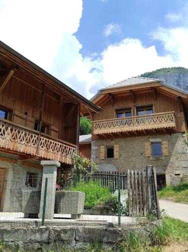 Mieussy Ski Chalet | L'échappée Belle en Montagne - site location-chalet