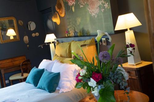 Maigne Bed & Breakfast | L'école des garçons