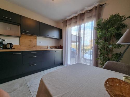 Mirabel-aux-Baronnies Apartment | L'éden des Baronnies
