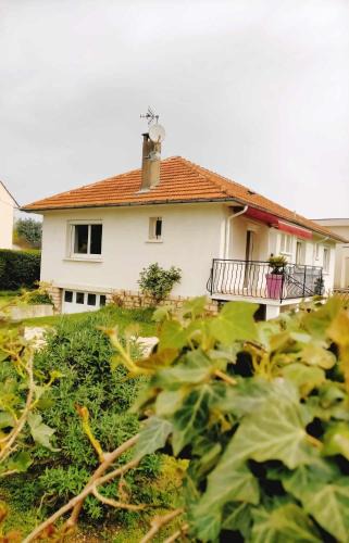 Nuits-Saint-Georges House | L'étape Nuitonne - Gîte avec jardin pour 6 personnes