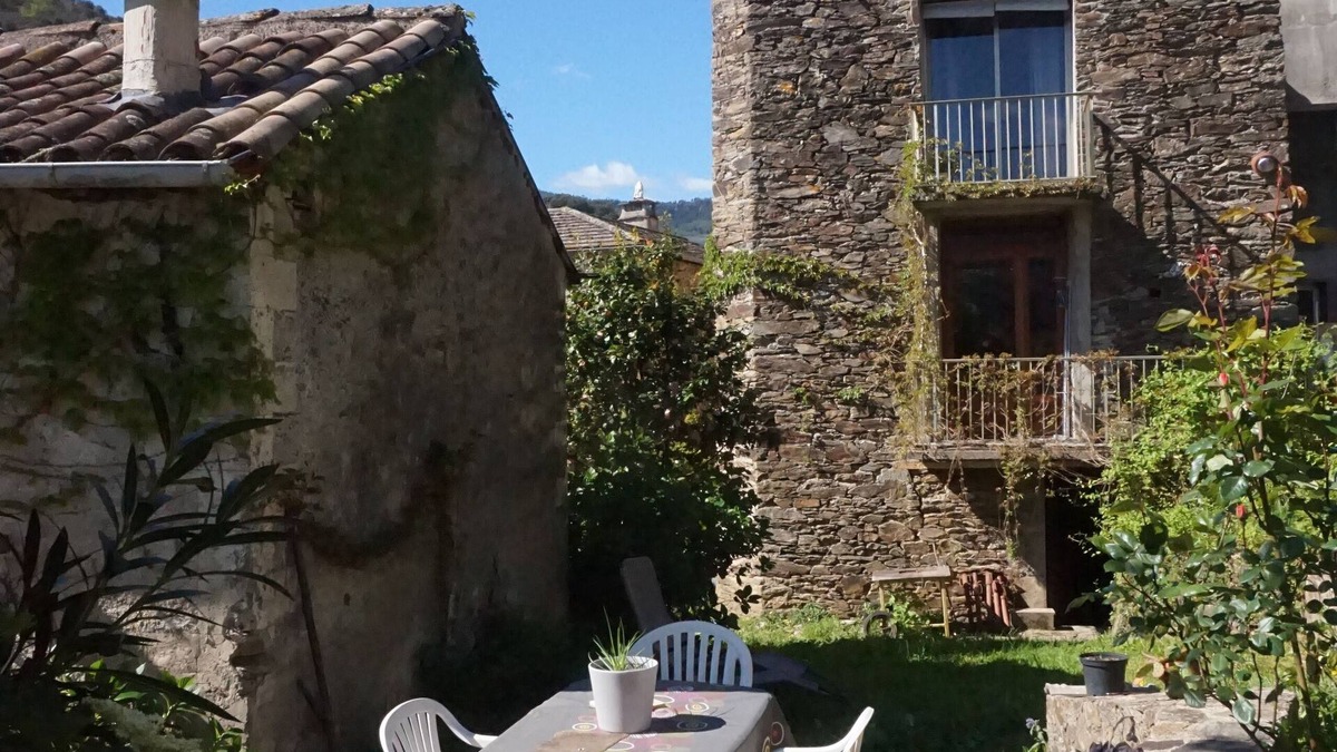 Saint-Andre-de-Valborgne House | L'abri cévenol
