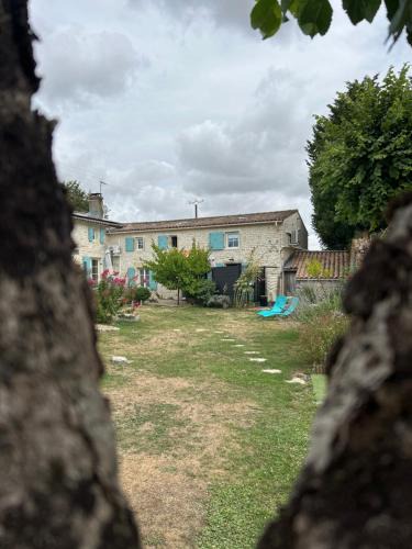 Saint-Crepin House | L Abricotier