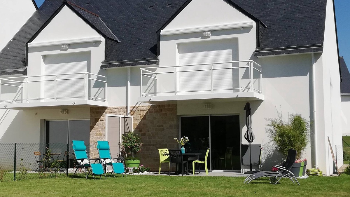 Sarzeau Apartment | L'Aigue Marine * near beach with large garden