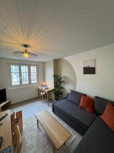 Quartier des Eaux-Claires Apartment | L'alpin, coeur de grenoble