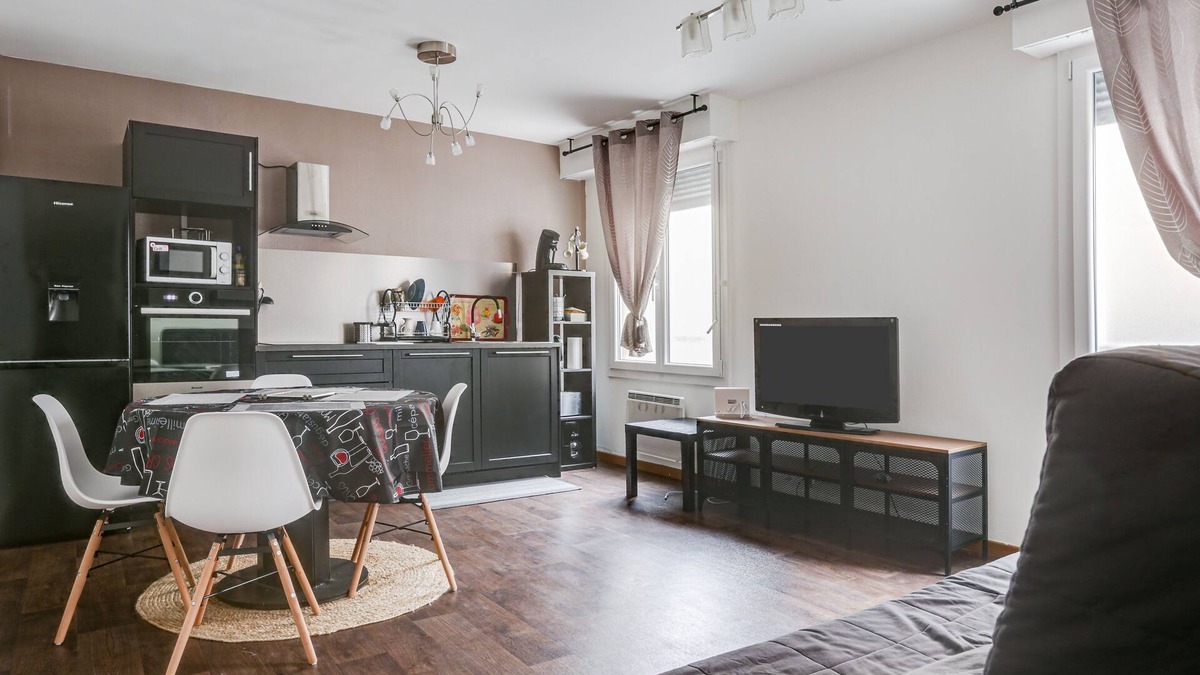 Saint Nicolas - Charles III - Ville vieille - Trois Maisons - Leopold Apartment | L'Amarillo - Apt 1 chambre vielle ville