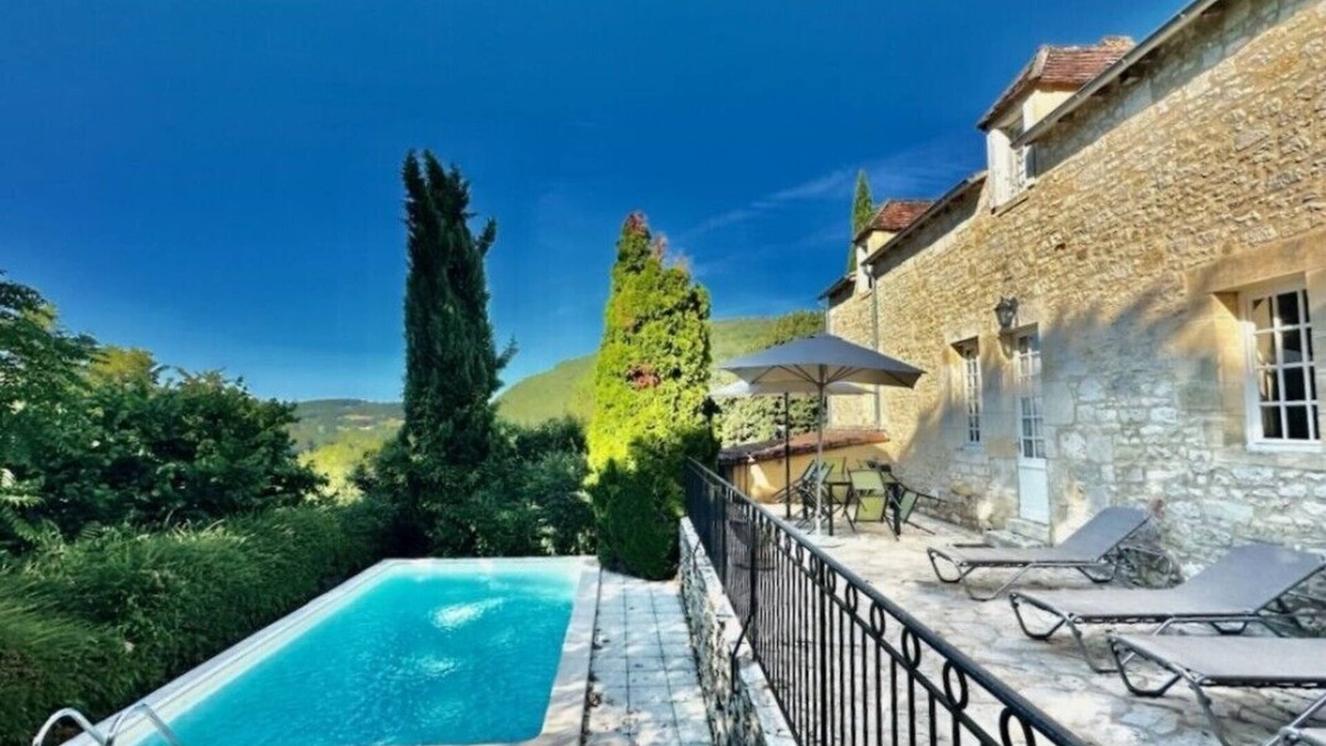 Castelnaud-la-Chapelle Cottage | L'Ancienne Mairie