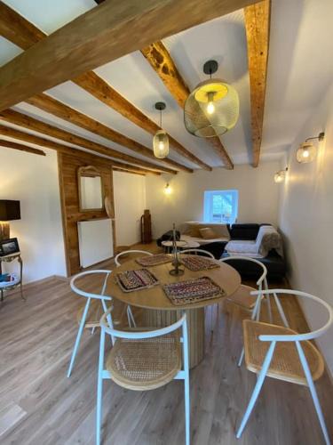 Arreau Apartment | L'ancien Hôtel du vieux Cèdre