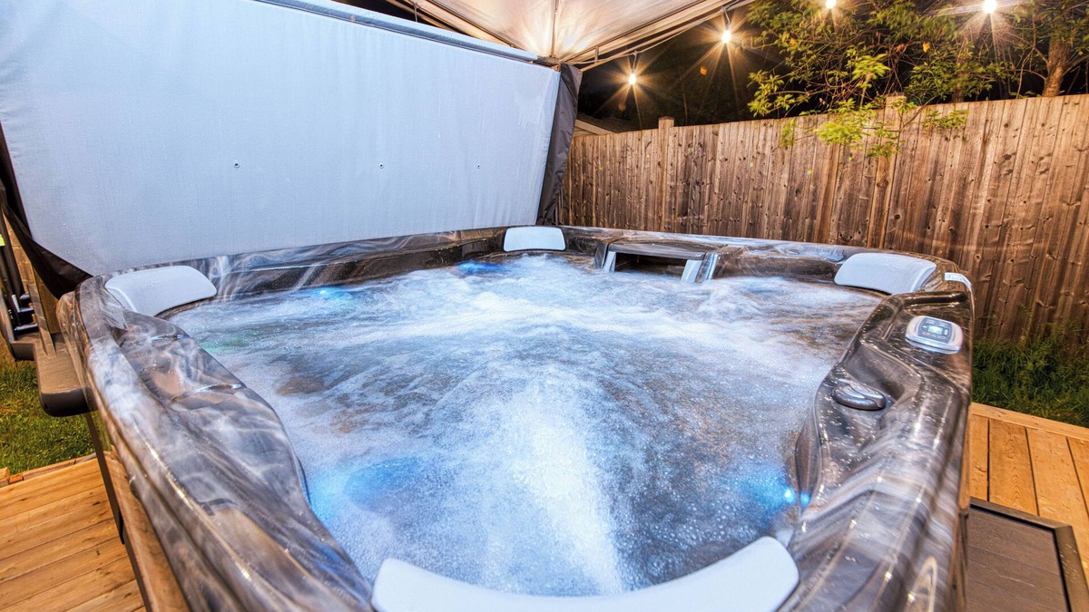 Niagara Falls House | L'Ancienne Indigo-Vintage Stay Hot Tub 5Min To Falls & Luxury Experience