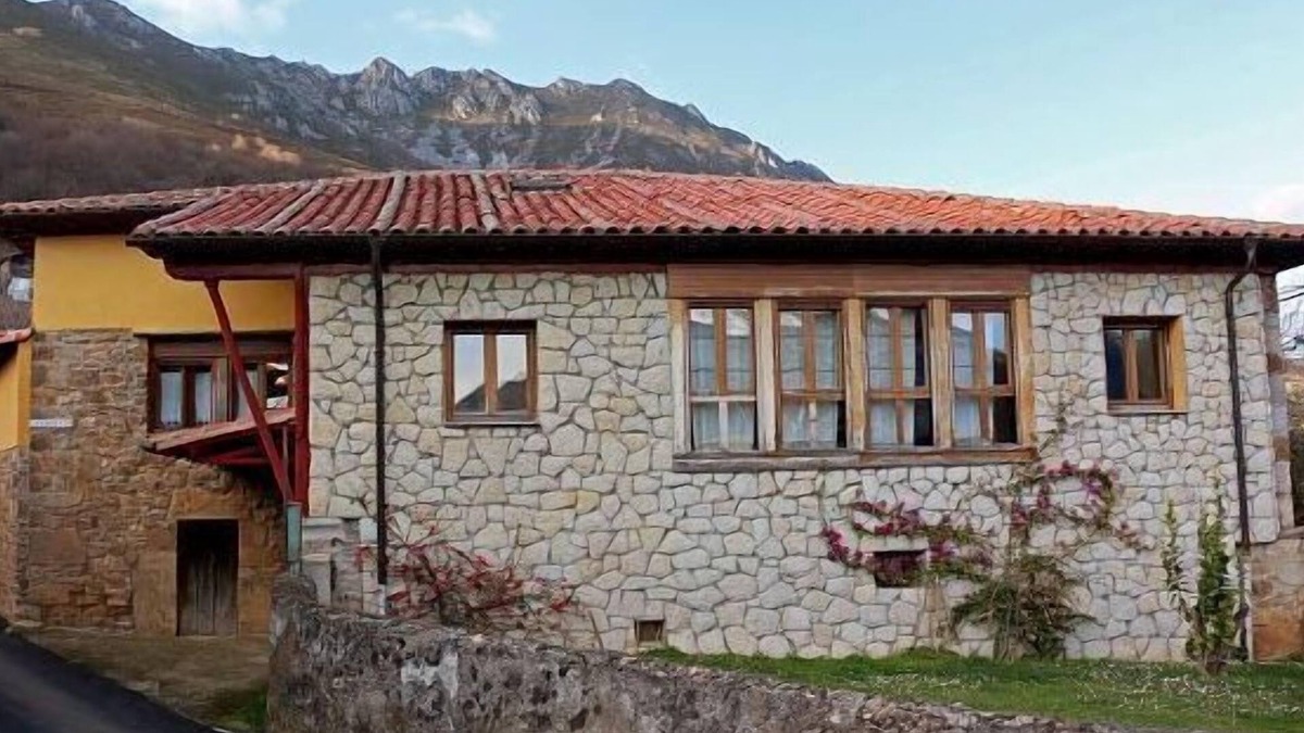 Leiguarda Cottage | L'Andorvio house for 11 people