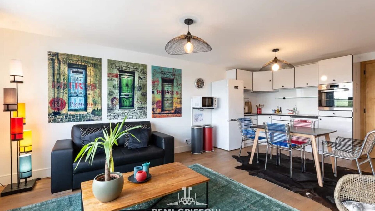 Honfleur Apartment | L'Annexe du Cosmopolitain | Luxury Building | 4 Guests