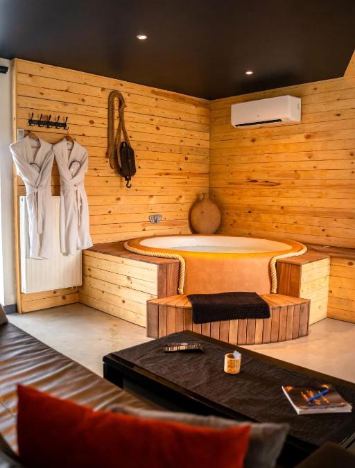 Fays Apartment | L'Antre d'Eux - Suite avec sauna et jacuzzi