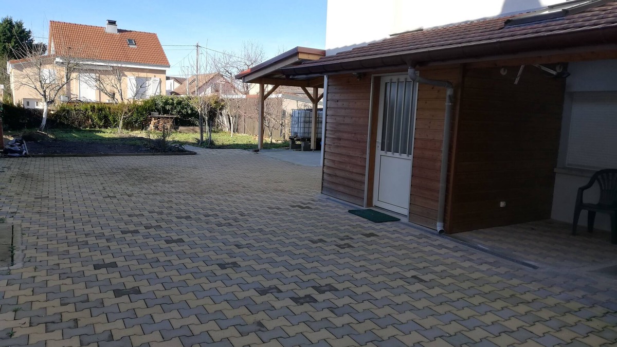Saint-Die House | L'appart des Sotrés Avec Terrain Clôturé et Table de Billard et Ping Pong