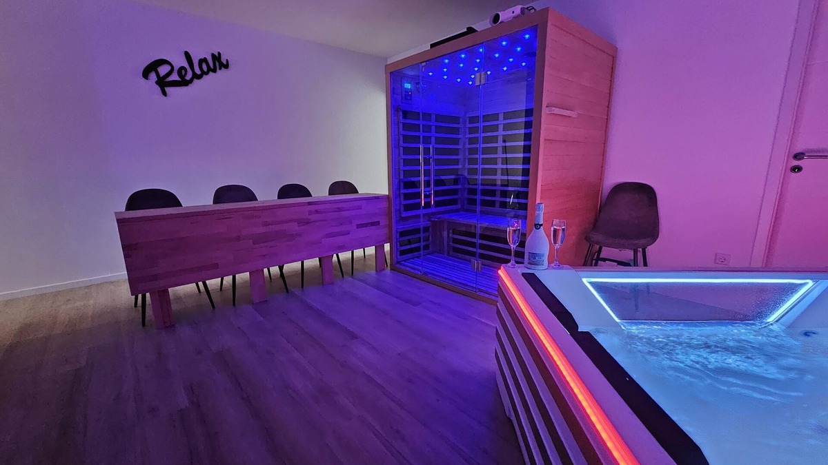 Differdange Apartment | L'appart Spa, Jacuzzi & Sauna