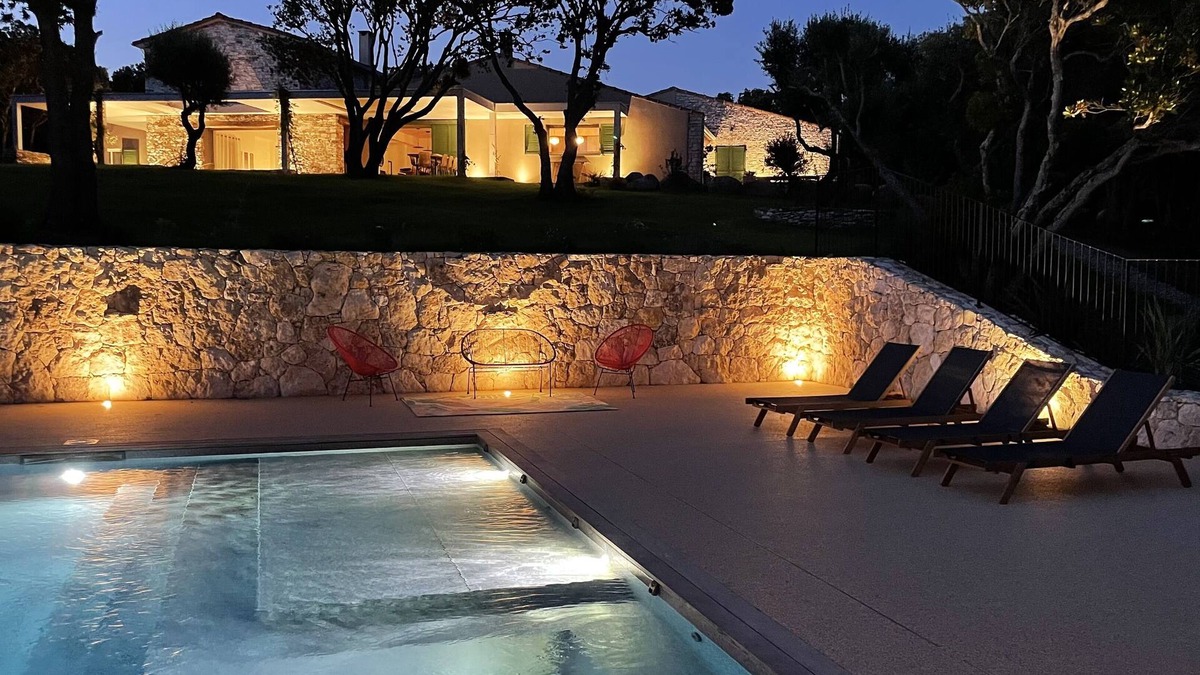 Bonifacio Villa | L'Arbevhio, an exceptional villa in the Corsican maquis, 7' from the beaches